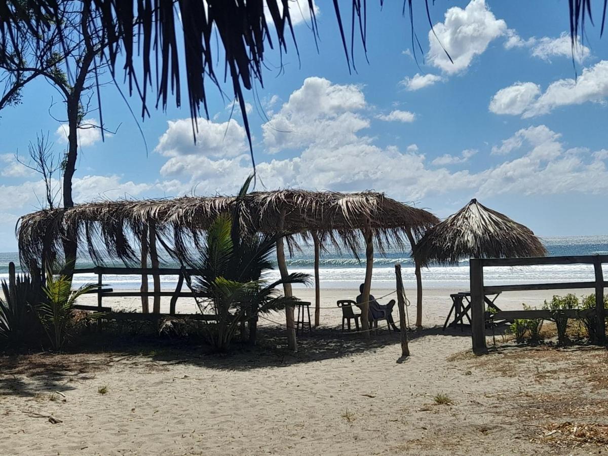 Popoyo Surfcamp Hotel Exterior photo